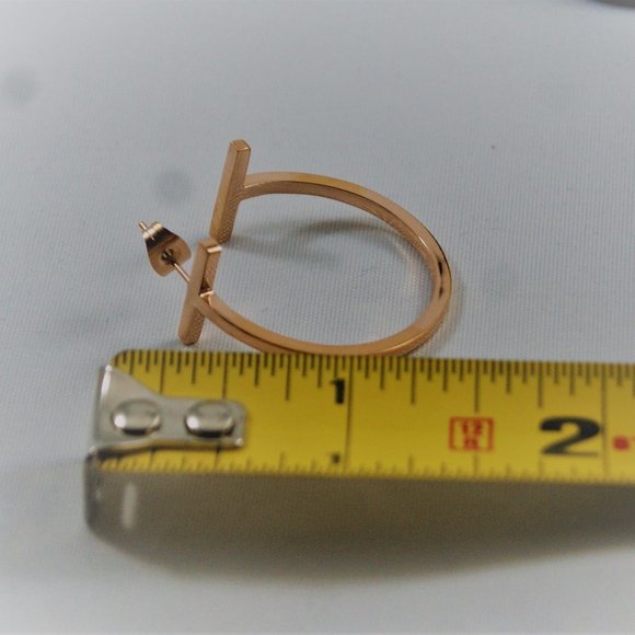 Cut Hoop Earrings | Rose Gold - New! - Picture 4 of 4